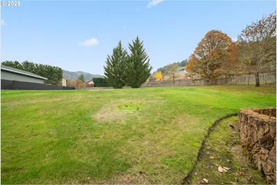 413 Thora Circle Dr, Roseburg North, OR 97495 - Photo 44