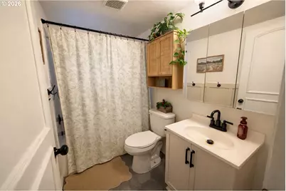 202 S Trade St, Amity, OR 97101 - Photo 6