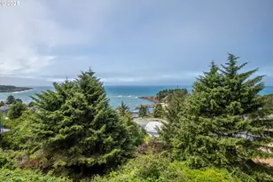 340 NE Vista Terrace Ave, Depoe Bay, OR 97341 - Photo 14