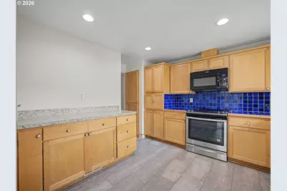 1702 SW Mawrcrest Ave, Gresham, OR 97080 - Photo 8