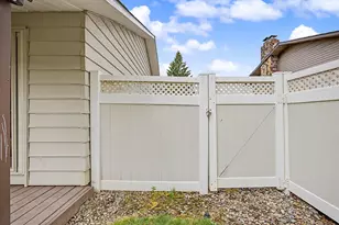 1702 SW Mawrcrest Ave, Gresham, OR 97080 - Photo 40