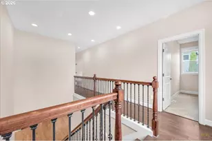 10851 NW Claire Ct, Portland, OR 97229 - Photo 16