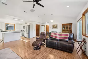 39912 NE 44th St, Washougal, WA 98671 - Photo 8