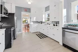 615 NW 3rd St, Pendleton, OR 97801 - Photo 10