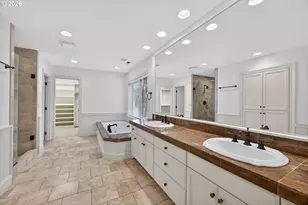 4054 Canal Woods Ct, Lake Oswego, OR 97034 - Photo 22