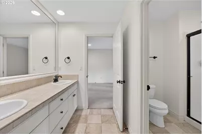 4054 Canal Woods Ct, Lake Oswego, OR 97034 - Photo 32