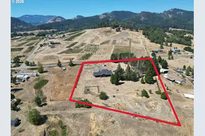 2950 Tenmile Valley Rd, Tenmile, OR 97481 - Photo 38