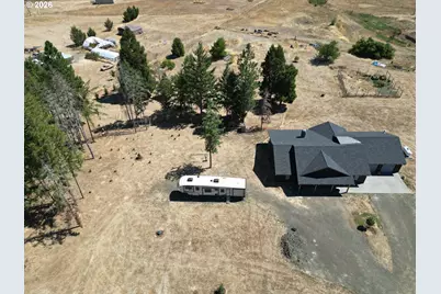 2950 Tenmile Valley Rd, Tenmile, OR 97481 - Photo 48