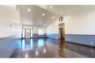 2950 Tenmile Valley Rd, Tenmile, OR 97481 - Photo 8