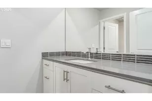 9380 SE Crystal Rose St, Happy Valley, OR 97086 - Photo 16