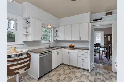 3947 SE Stark St, Portland, OR 97035 - Photo 8