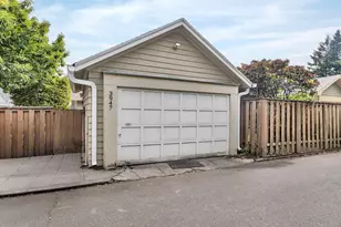 3947 SE Stark St, Portland, OR 97035 - Photo 24