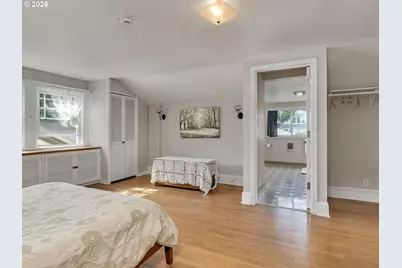 3947 SE Stark St, Portland, OR 97035 - Photo 12
