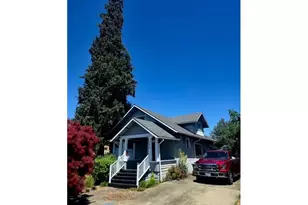 174 NE 4th Ave, Hillsboro, OR 97124 - Photo 2