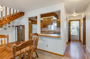 458 W Hayes St, Woodburn, OR 97071 - Photo 4