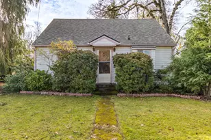 458 W Hayes St, Woodburn, OR 97071 - Photo 2