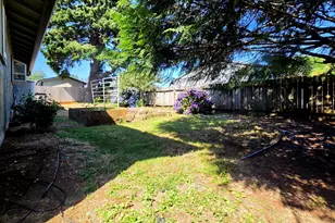 417 Railroad St, Brookings, OR 97415 - Photo 6