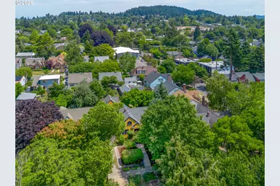 436 SE 44th Ave, Portland, OR 97215 - Photo 2