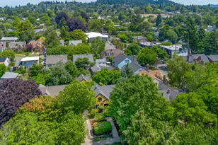 436 SE 44th Ave, Portland, OR 97215 - Photo 2