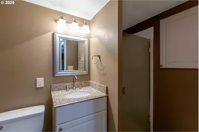 14300 SE King Rd, Happy Valley, OR 97086 - Photo 34