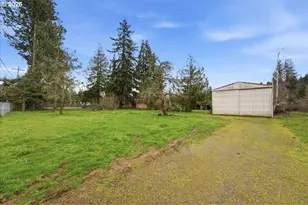 130 C St, Scotts Mills, OR 97375 - Photo 2