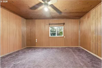 130 C St, Scotts Mills, OR 97375 - Photo 20