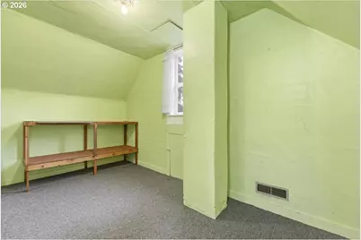 130 C St, Scotts Mills, OR 97375 - Photo 34