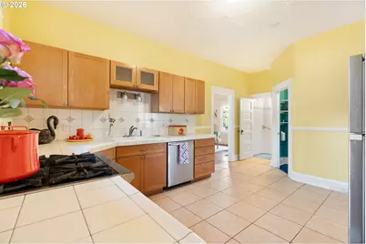 1622 SE Harney St, Portland, OR 97202 - Photo 22