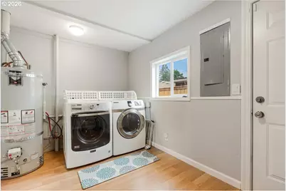 209 SE 90th Ave, Portland, OR 97216 - Photo 14