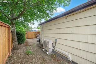 209 SE 90th Ave, Portland, OR 97216 - Photo 26