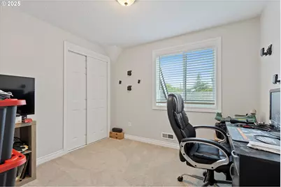 1903 E Orchard Dr, Newberg, OR 97132 - Photo 24