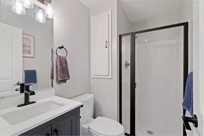 1903 E Orchard Dr, Newberg, OR 97132 - Photo 12