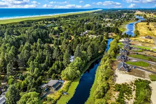 33252 Silverspot Ln, Warrenton, OR 97146 - Photo 6