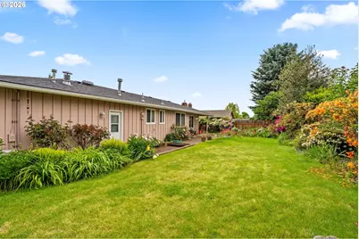 2120 NW Kings Blvd, Corvallis, OR 97330 - Photo 2