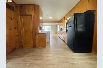 890 2nd St SE, Bandon, OR 97411 - Photo 14