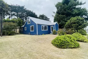 890 2nd St SE, Bandon, OR 97411 - Photo 1
