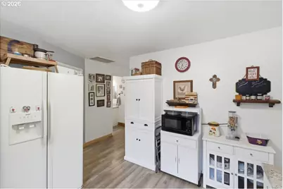 2295 Cedar St, Sweet Home, OR 97386 - Photo 10