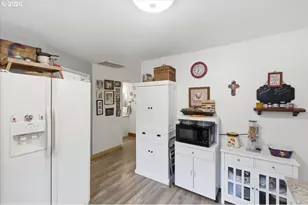 2295 Cedar St, Sweet Home, OR 97386 - Photo 10