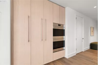 550 SW 10th Ave #2805, Portland, OR 97205 - Photo 12