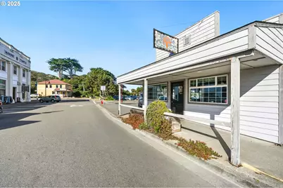 145 2nd St, Bandon, OR 97411 - Photo 2