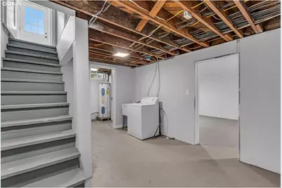 8730 NE Davis St, Portland, OR 97220 - Photo 28