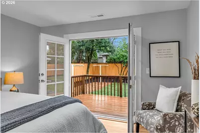 8730 NE Davis St, Portland, OR 97220 - Photo 18