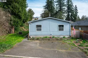 422 SW Juniper Rd, Estacada, OR 97023 - Photo 4