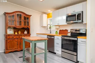 422 SW Juniper Rd, Estacada, OR 97023 - Photo 6