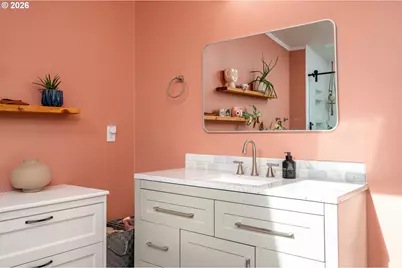 422 SW Juniper Rd, Estacada, OR 97023 - Photo 22