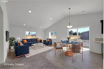 463 35th St, Springfield, OR 97478 - Photo 6