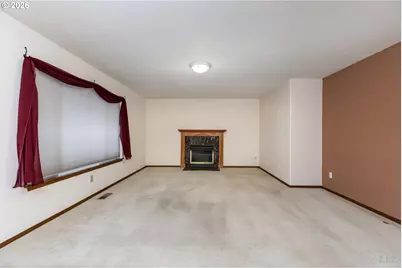 34305 NE Heron Meadows Dr, Scappoose, OR 97056 - Photo 4