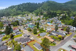 207 2nd St, Garibaldi, OR 97118 - Photo 24