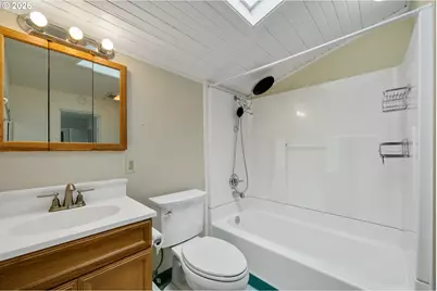 207 2nd St, Garibaldi, OR 97118 - Photo 12