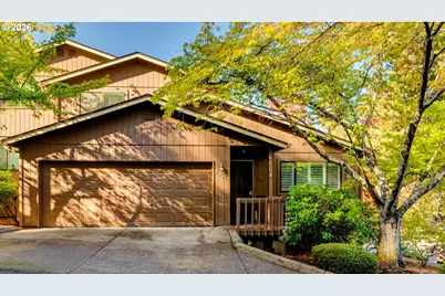 2221 Ridgeway Dr, Eugene, OR 97401 - Photo 1